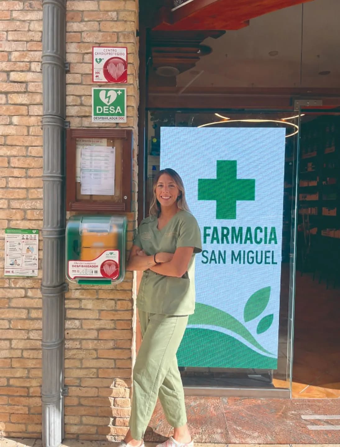 Farmacia San Miguel en Estella instala desfibrilador para el Camino