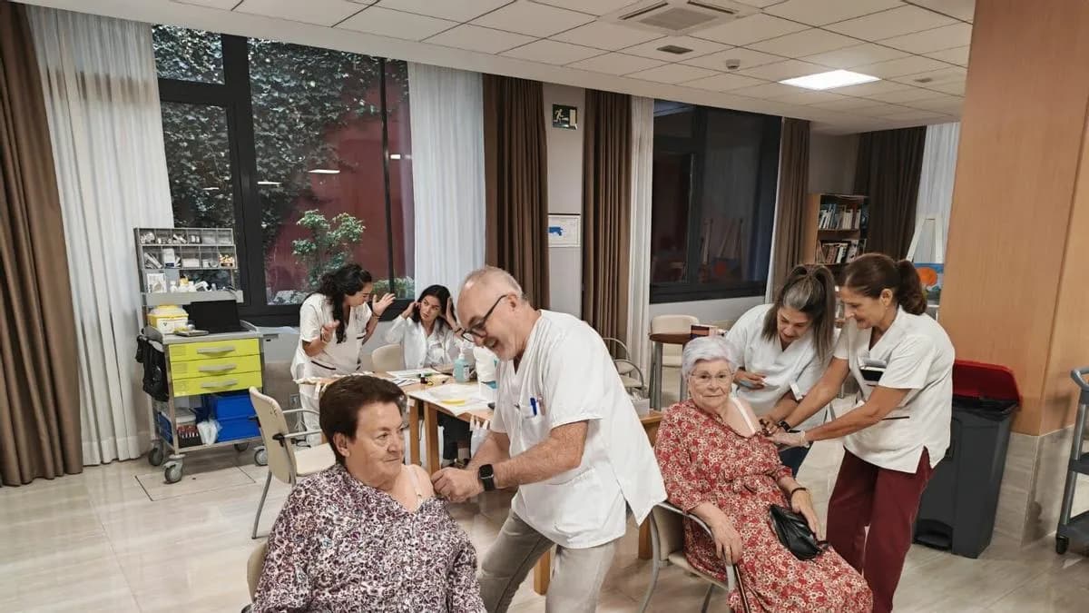 Comienza campaña de vacunación contra gripe y COVID en Galicia