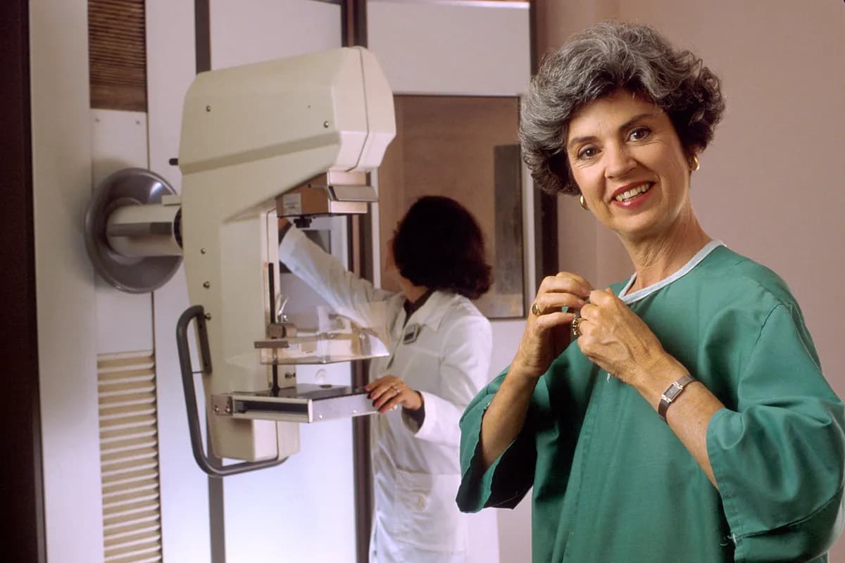 Virgen Macarena impulsa detección temprana del cáncer de mama
