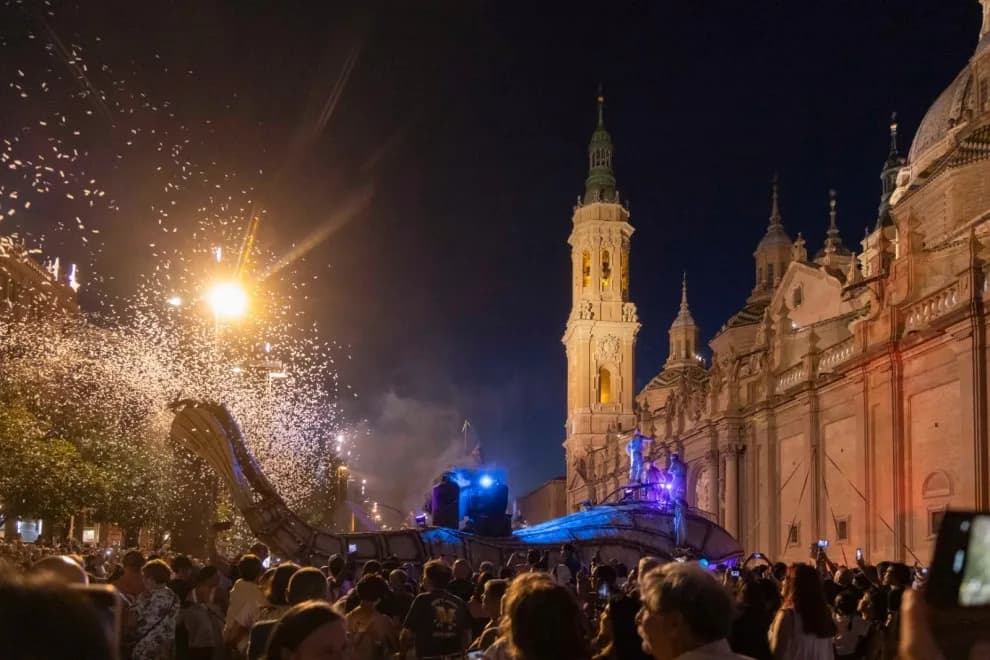 La Noche en Blanco atrae a 38,000 personas en Zaragoza