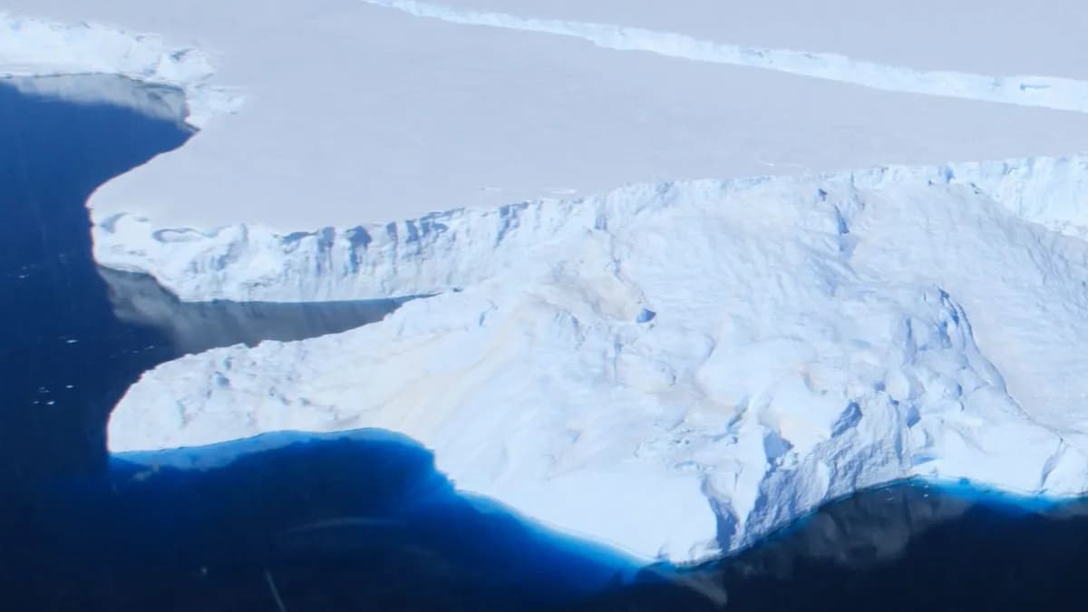 La Antártida ganó 695.000 millones de toneladas de hielo en 22 meses, pero el aumento podría ser temporal