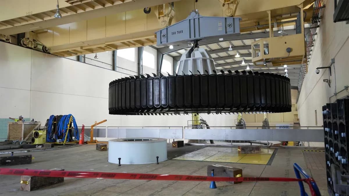 Renovación en la central hidroeléctrica Old Hickory: turbina de 1957 sustituida por una de siete palas