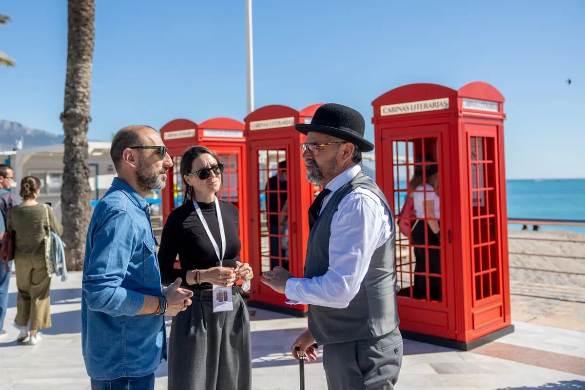 Cabinas telefónicas en l'Albir: un viaje literario sonoro