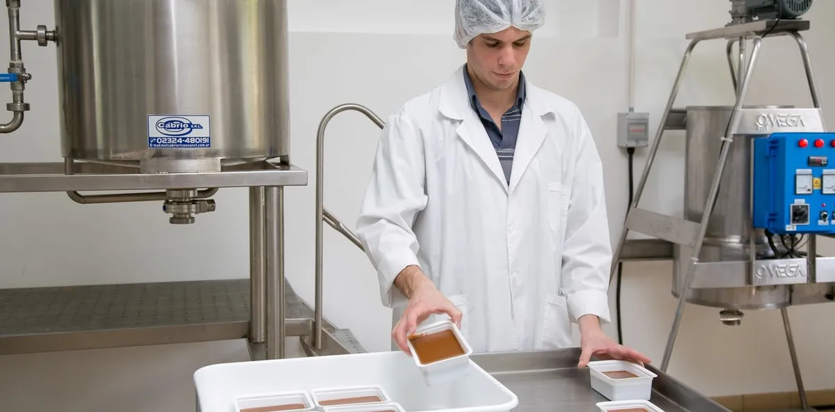 Vermont celebra la reapertura de planta láctea bajo nueva dirección