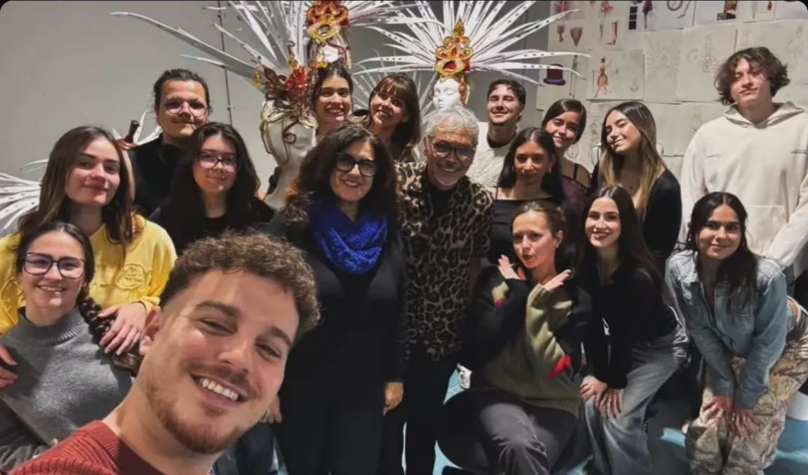 Estudiantes de Diseño de Moda aprenden sobre el Carnaval de Tenerife