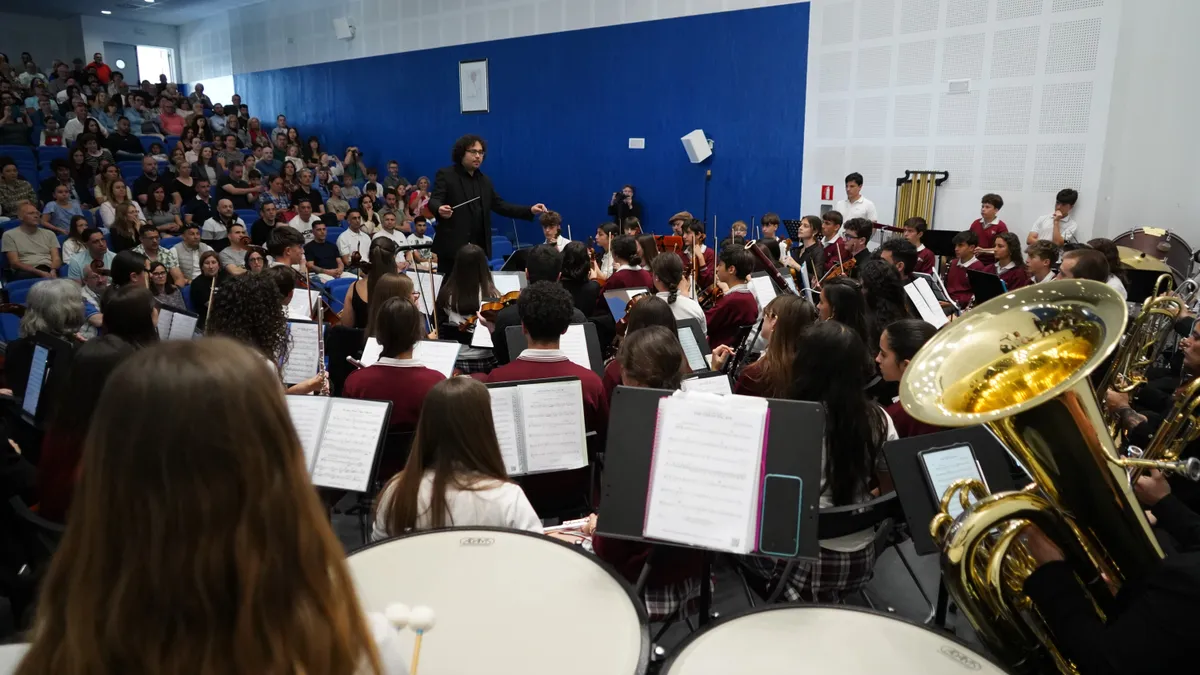 La Joven Orquesta Juan Pablo II inicia el Proyecto Dimas en Parla