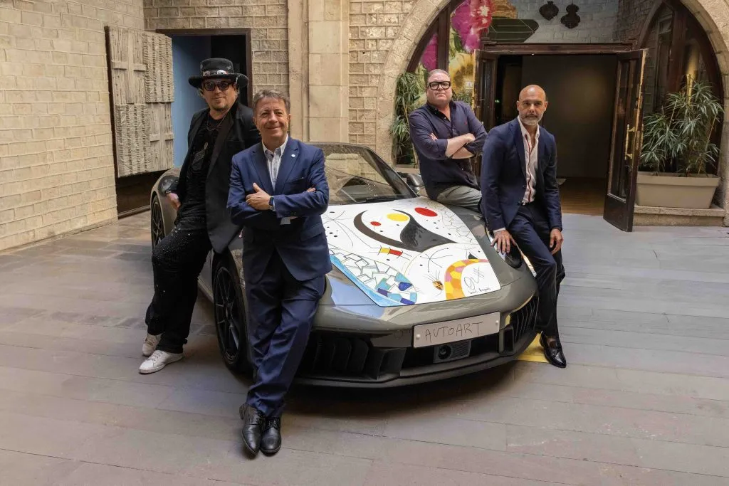 AutoArt World: el evento que fusiona arte y automóviles en Barcelona